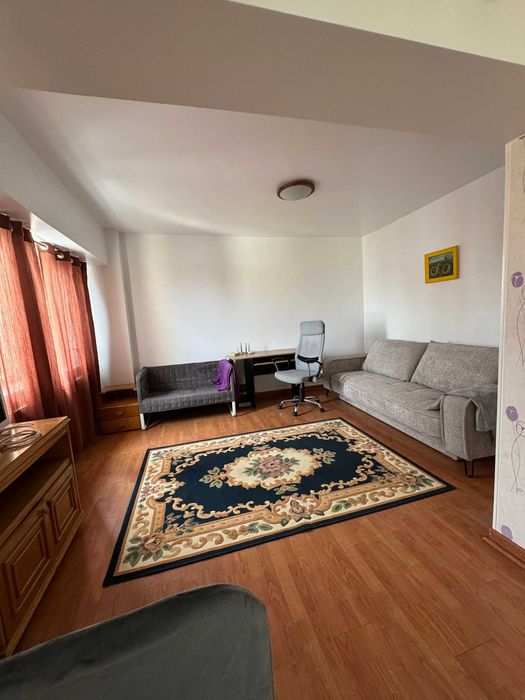 garsoniera curata, luminoasa, 35 mp, gaz, intersectia DACIA, 350 euro