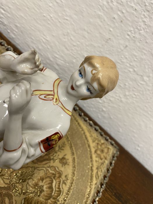 Винтидж колекционерска порцеланова фигура Киев 1970 маркировка