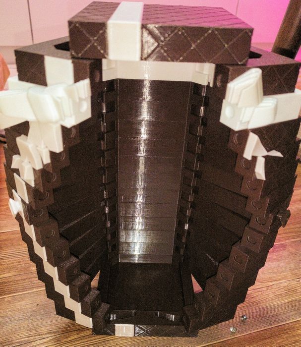 Продаю подарочную коробку