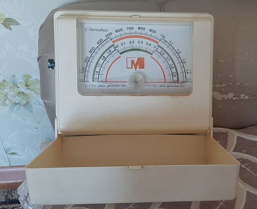 Продам весы настенные