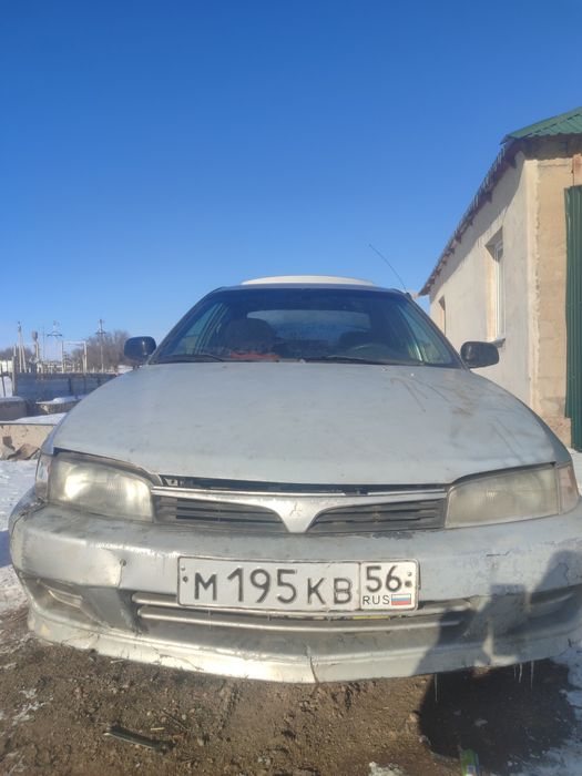 Митсубиси мираж.седан.2001год