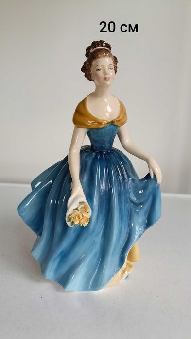 Royal Doulton , "Melanie" , колекционерска, порцеланова статуетка.