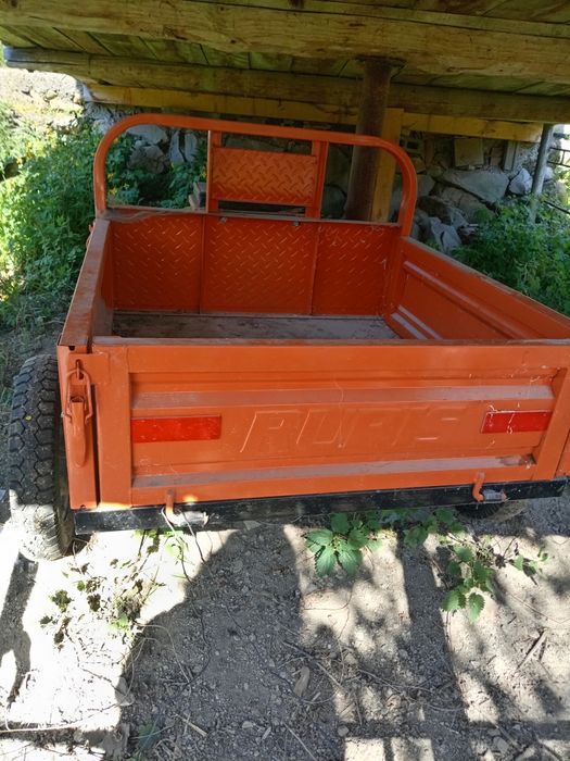 Vând remorca motocultor