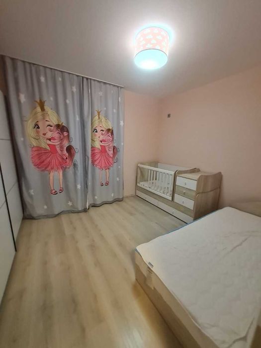 Дава се под наем Тристаен апартамент в София, Витоша - 103 кв.м за 920 € - Снимка #4
