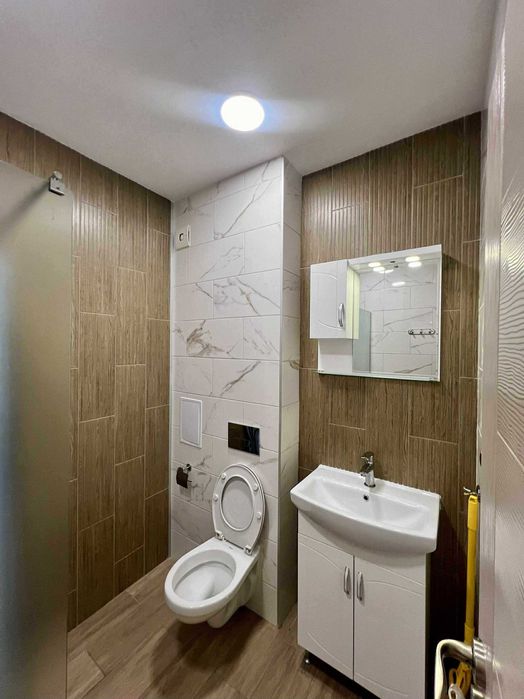 Дава се под наем Двустаен апартамент в София, Кръстова вада - 80 кв.м за 670 € - Снимка #1