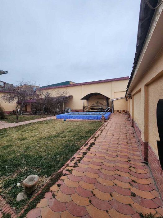 Продается дом 6.7 соток в центре города для бизнеса или для евро дома