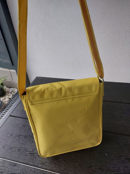 Geantă de umar galbena