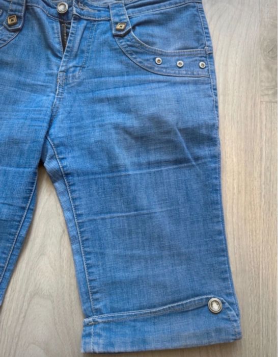 Pantaloni scurti (blugi scurti) pentru femei, S