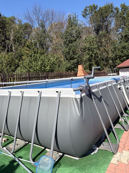 De vanzare piscina