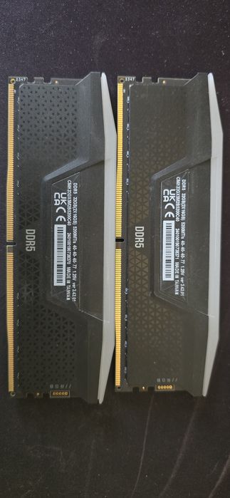 Memorie Corsair Vengeance rgb 32GB 5200MT/s