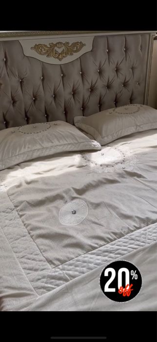 Спальная кровать