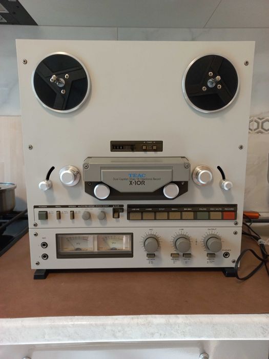 Катушечный магнитофон TEAC X-10R