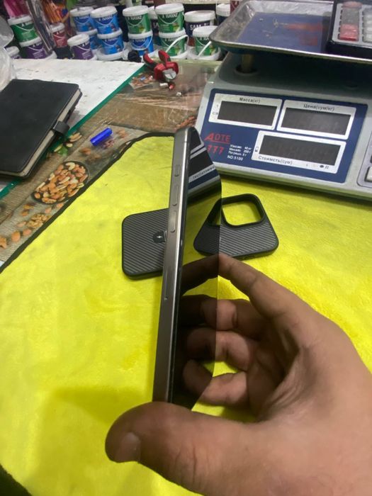 Iphone 15pro max sotiladi