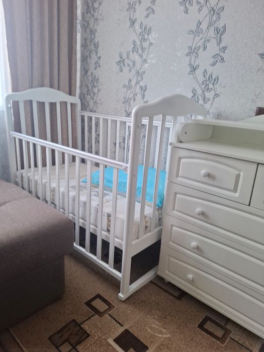 Продам детскую кроватку