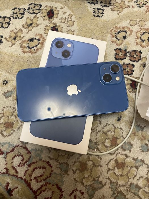 iPhone 13 в хорошом состоянии