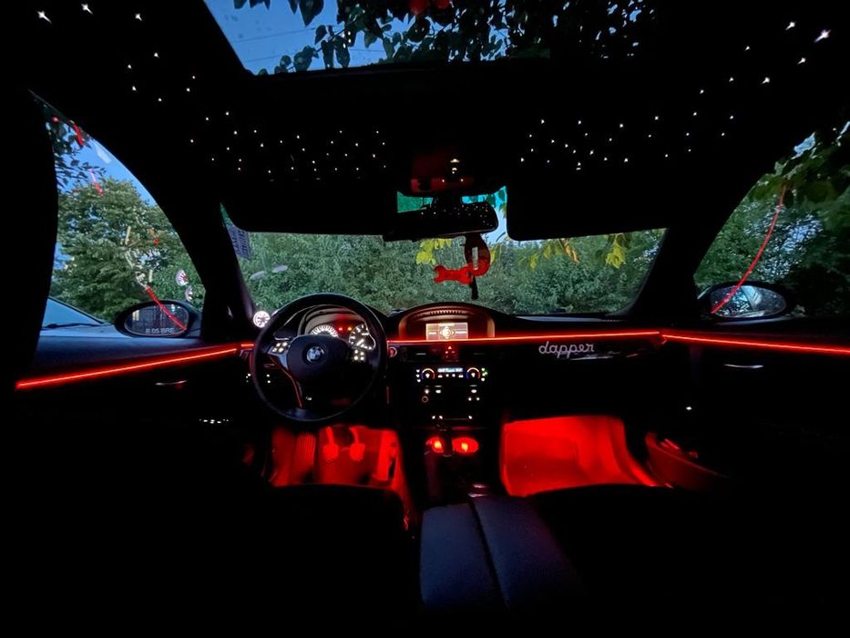 Montez lumini ambientale auto