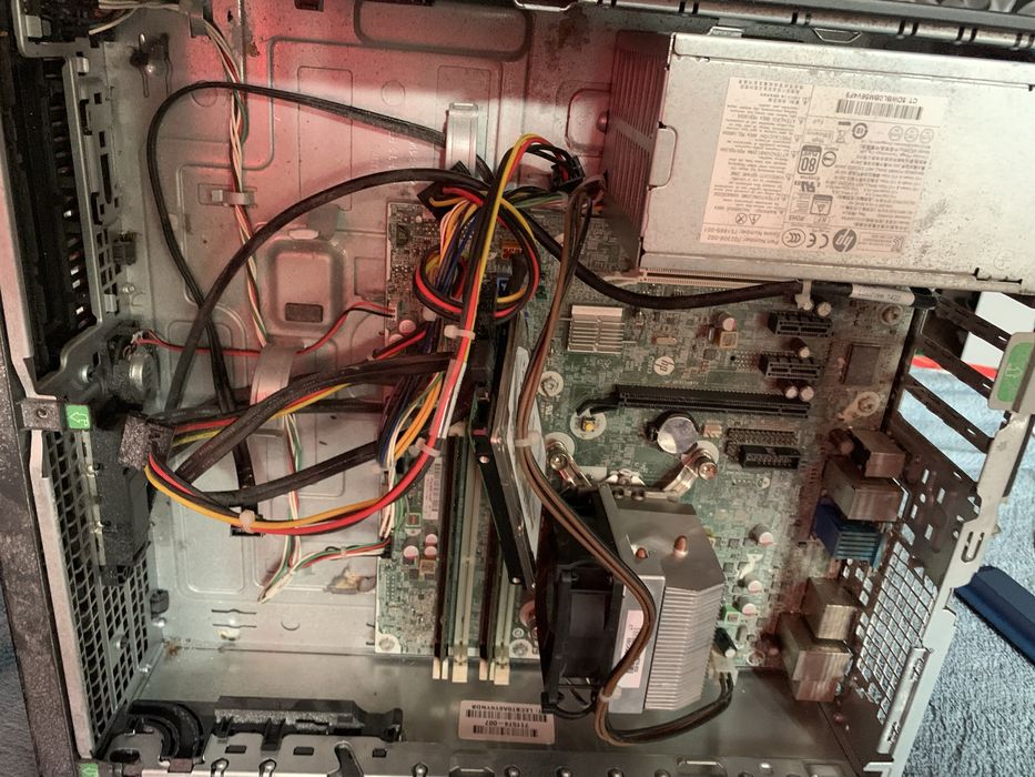 Vând unitate PC HP