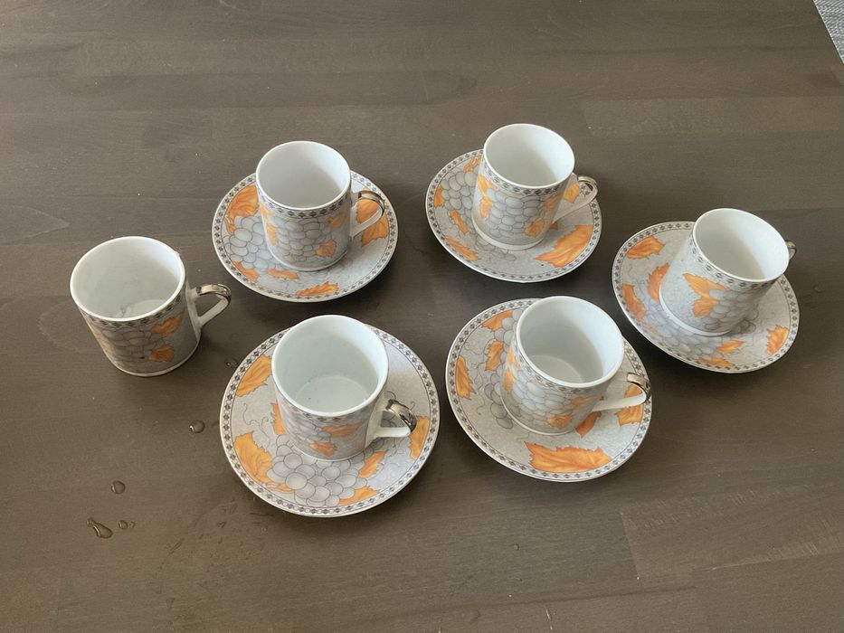 Колекция от Yamasen порцеланови чаши за кафе