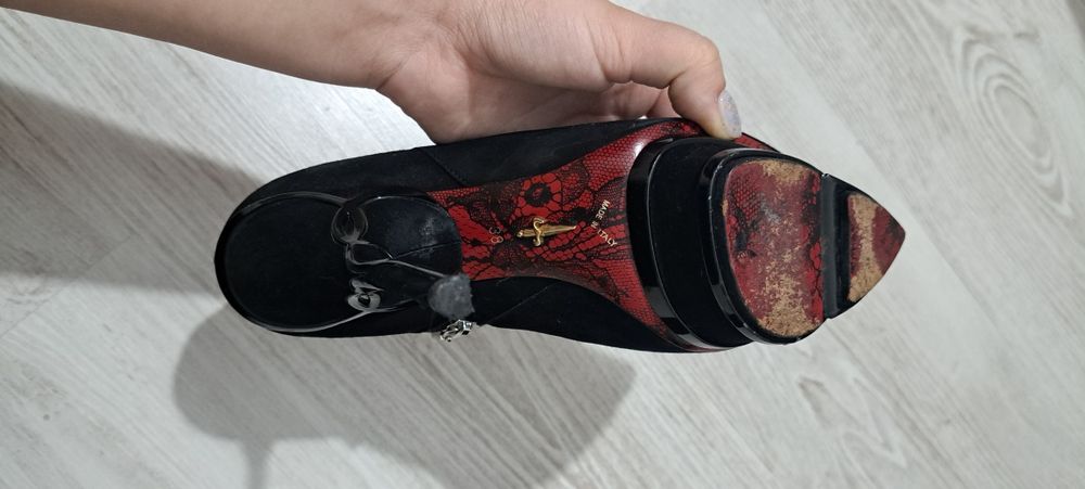 Botine toc cui Cesare Paciotti