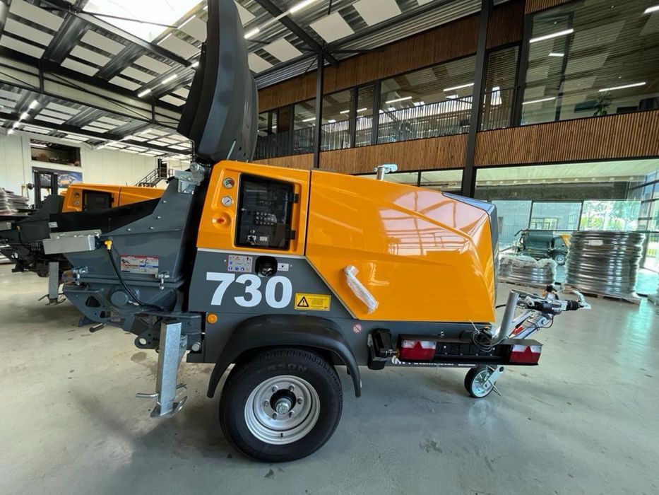 Inchiriez pompa de beton