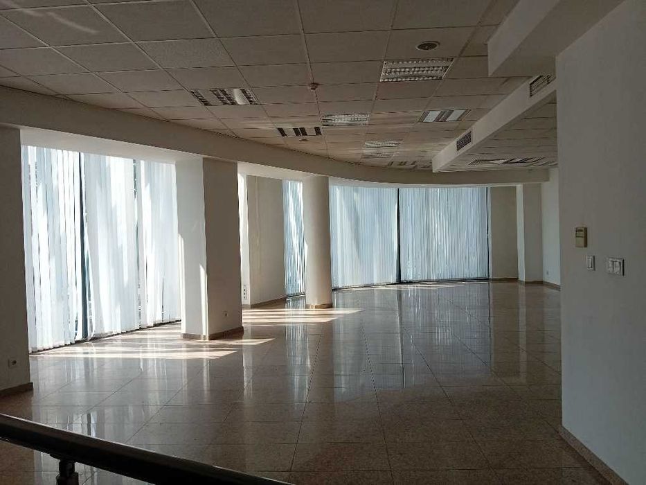 Дава се под наем Магазин в София, Център - 160 кв.м за 2200 € - Снимка #8