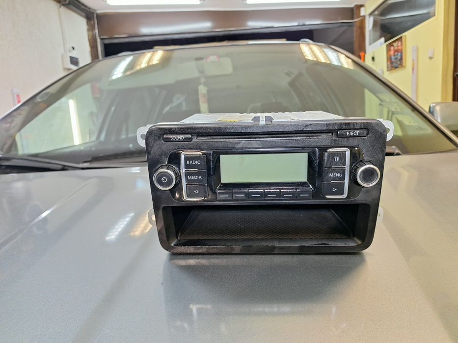 Оригинална музика Vw RCD210 mp3