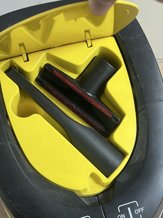 Пылесос Karcher DS5600