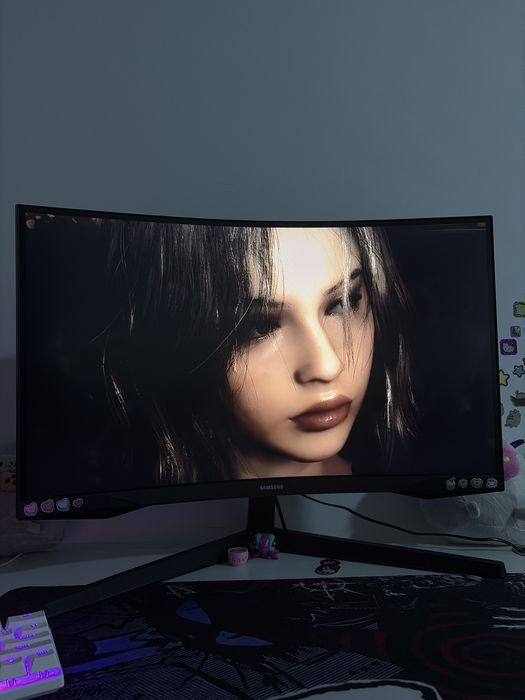 Monitor Curbat Samsung Oddysey G5, 650 lei negociabil