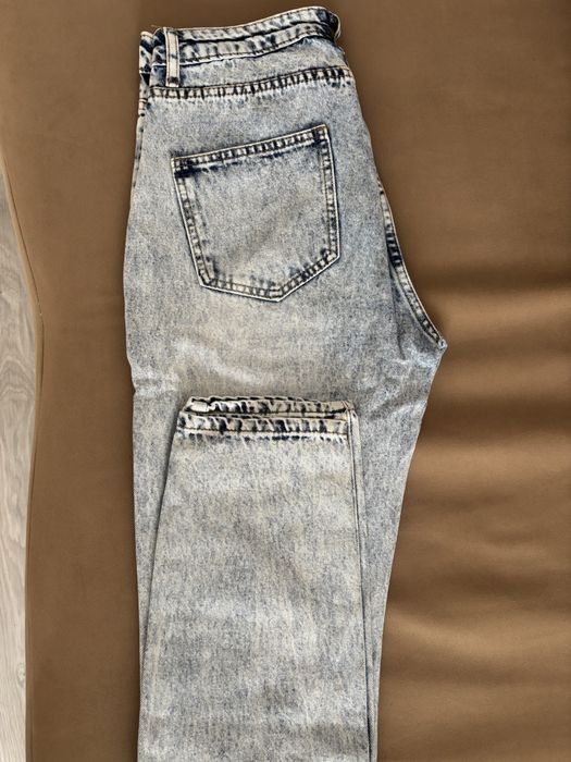 Дамски дънки (скъсани)