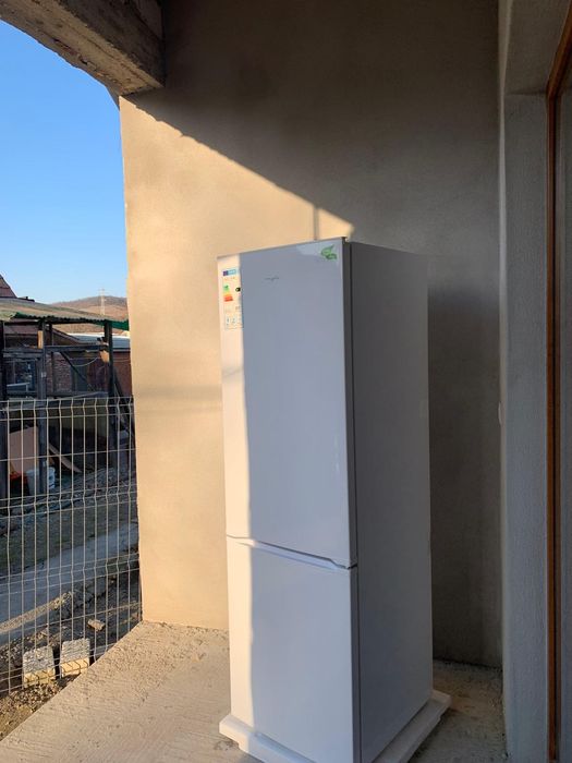 Vând combina frigorifica Myria