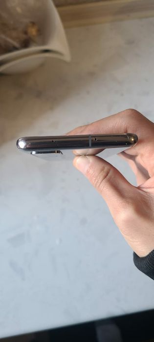 Samsung S20 телефон зор