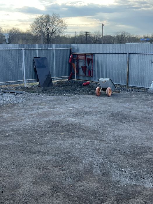 Продам комерческое помещение, в черте города ,