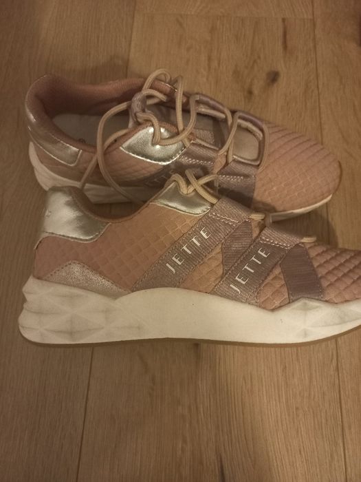 Adidasi dama Jette marimea 36