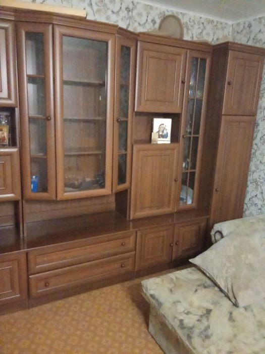 Продам стенку в хорошем состоянии