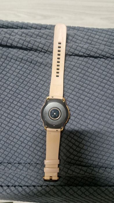 Samsung Galaxy Watch 42 mm Rose Gold, încărcător original inclus