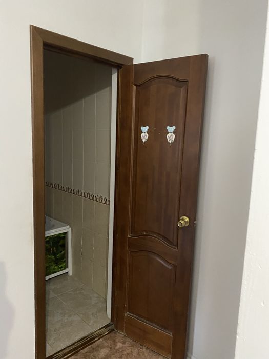 Б/у есік сатылады