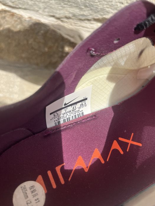 Маратонки Nike номер 39