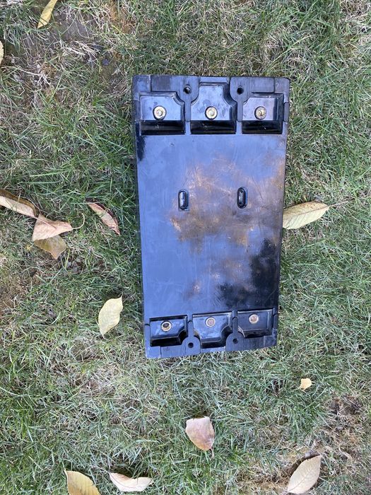 Советский автоматический выключатель (рубильник)