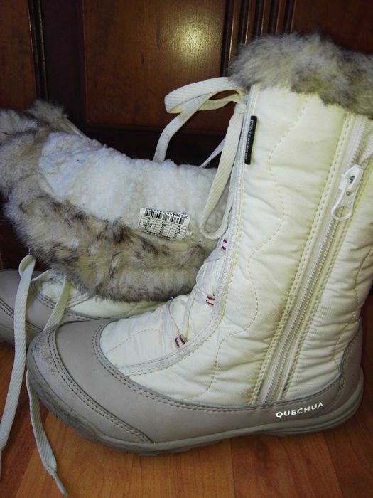 Cizme albe  imblanite pentru fetite