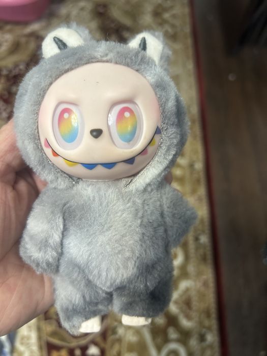 Продам трендовую игрушку Лабуба