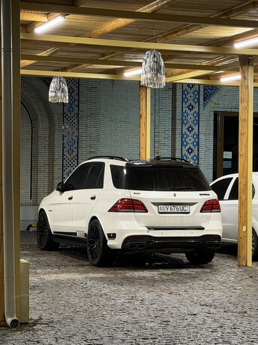 Мерседез Бенз Гле 5.5 битурбо 2013 год