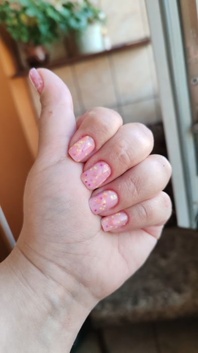 Servicii de manichiura la preturi accesibile