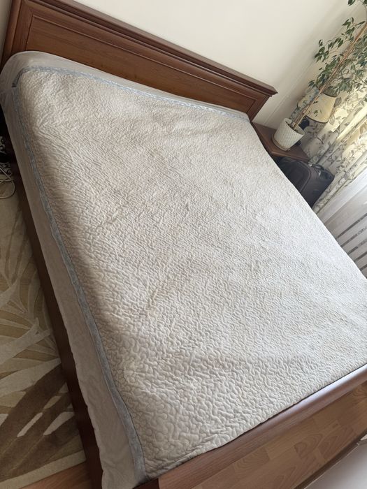 Кровать двуспальная б/у