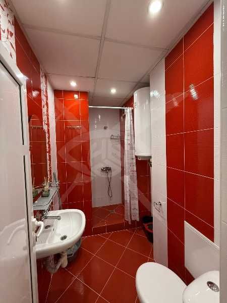 Продава се Тристаен апартамент в Пловдив, Център - 76 кв.м за 1644 €/кв.м - Снимка #8