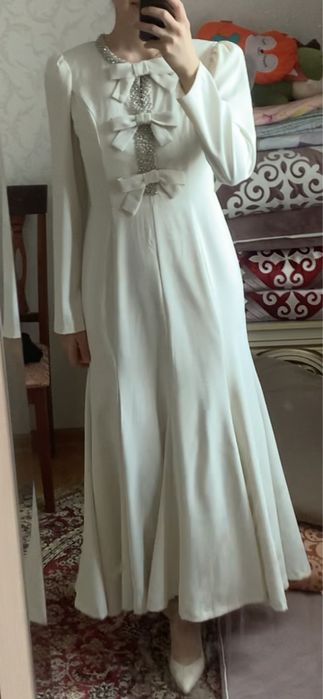 Вечернее платье айвори