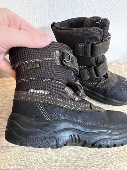 Продам детскую обувь