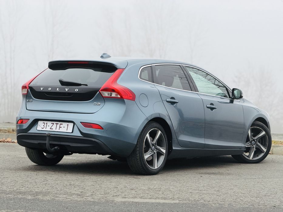 Volvo v40, 1.6 diesel, MOMENTUM , 2013, euro 5