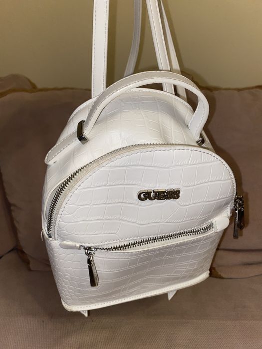 Guess оригинална чанта