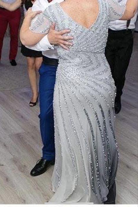 Rochie de seara luxoasa, paiete cusute manual, purtata o singura data