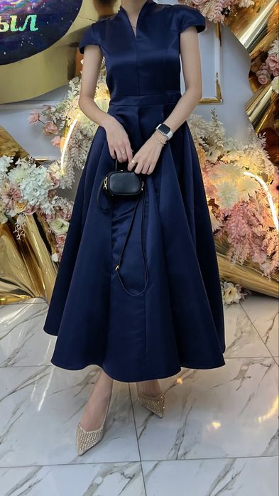 продаются платья новые